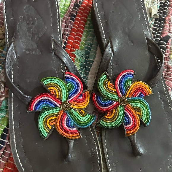 Vibrant Beaded Women's Sandals 9 - Picture 16 of 16